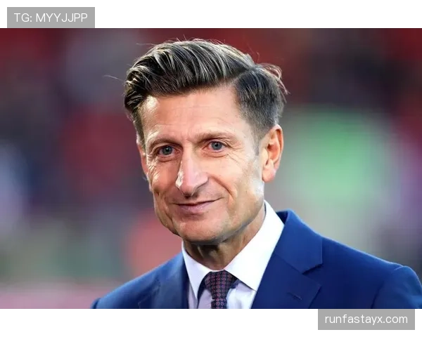 霍奇森战术革新引领球队新闻动态 霍奇森战术革新引领球队新闻动态