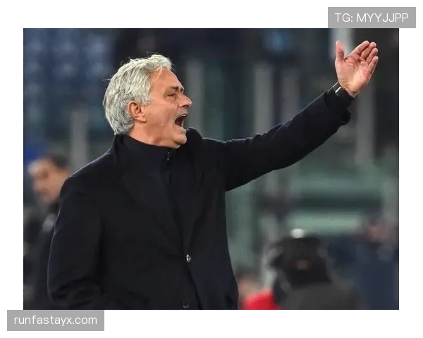 穆里尼奥曼联时期回顾：打造坚固防线，率队揽获三大主要荣誉