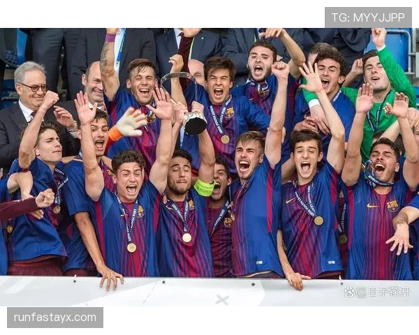 西甲焦点战：埃斯帕尼奥尔主场迎战巴萨，加泰罗尼亚德比引爆球迷热情