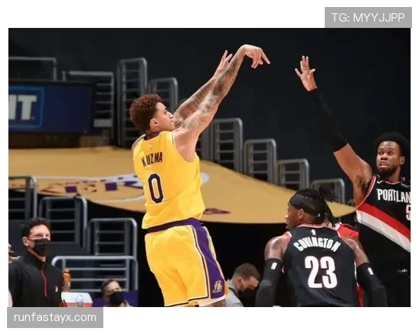 卢尔·邓突破调整提升球队关键时刻得分效率